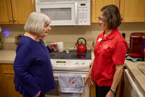 senior home care tea in kitchen