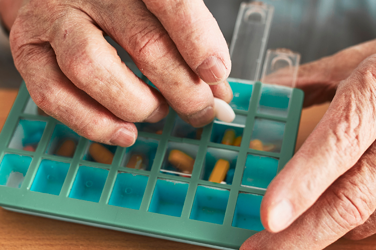 rhc elderly hand organizing pill box rhc elderly hand organizing pill box